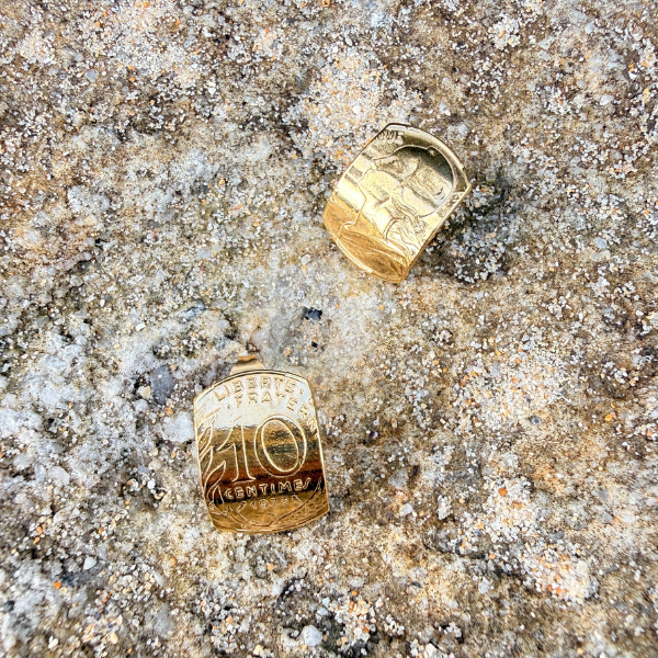 boucles d'oreilles oscar le ptit franc réalisé à partir de pièces de 10 centimes de franc véritables.
